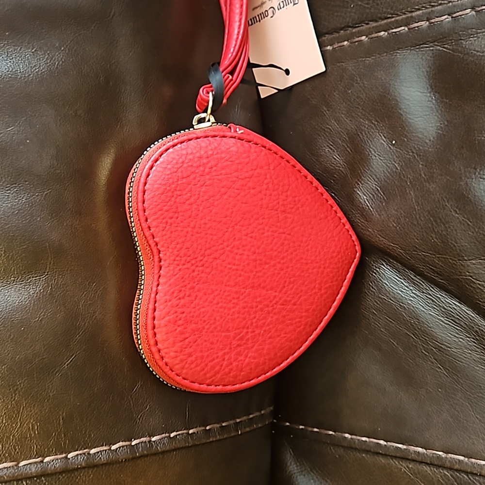 Juicy Couture heart ziparound wallet NWT - Picture 3 of 4
